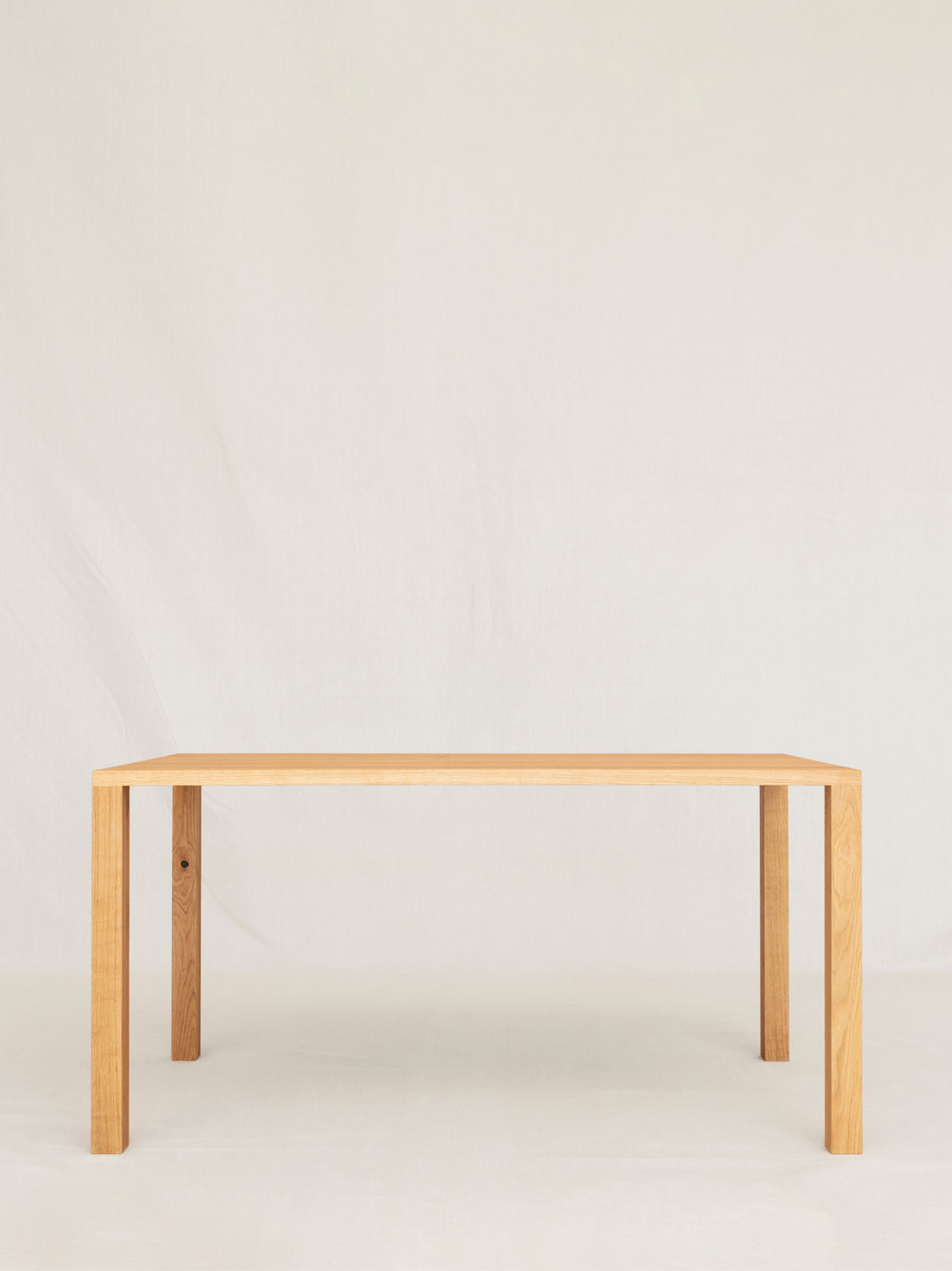 Esstisch Redu, Asteiche massiv (Massivholz), 150 × 80 cm, hergestellt in Winterthur